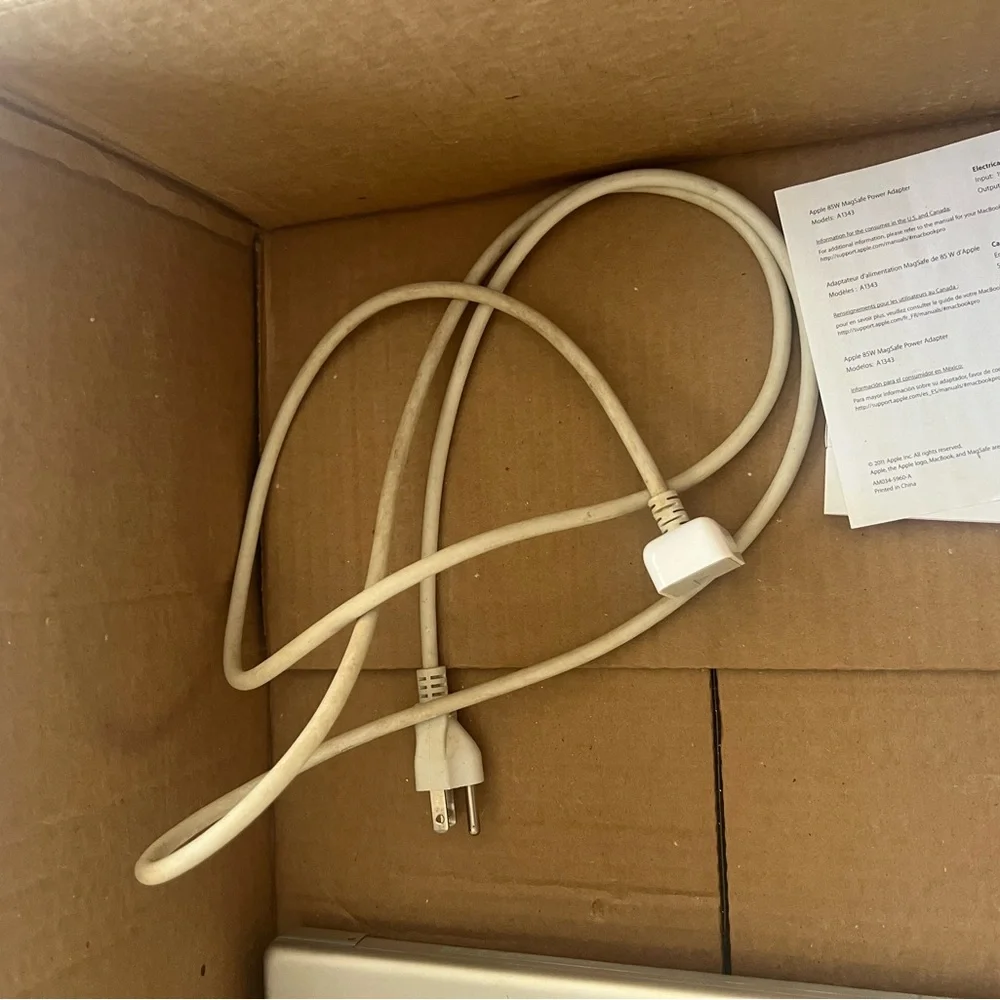 MacBook Pro (15-inch, 2.4 2.2GHz) Parts Bundle
